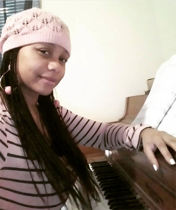 A'Ishah Songstress, singer for hire, songwriter and pianist